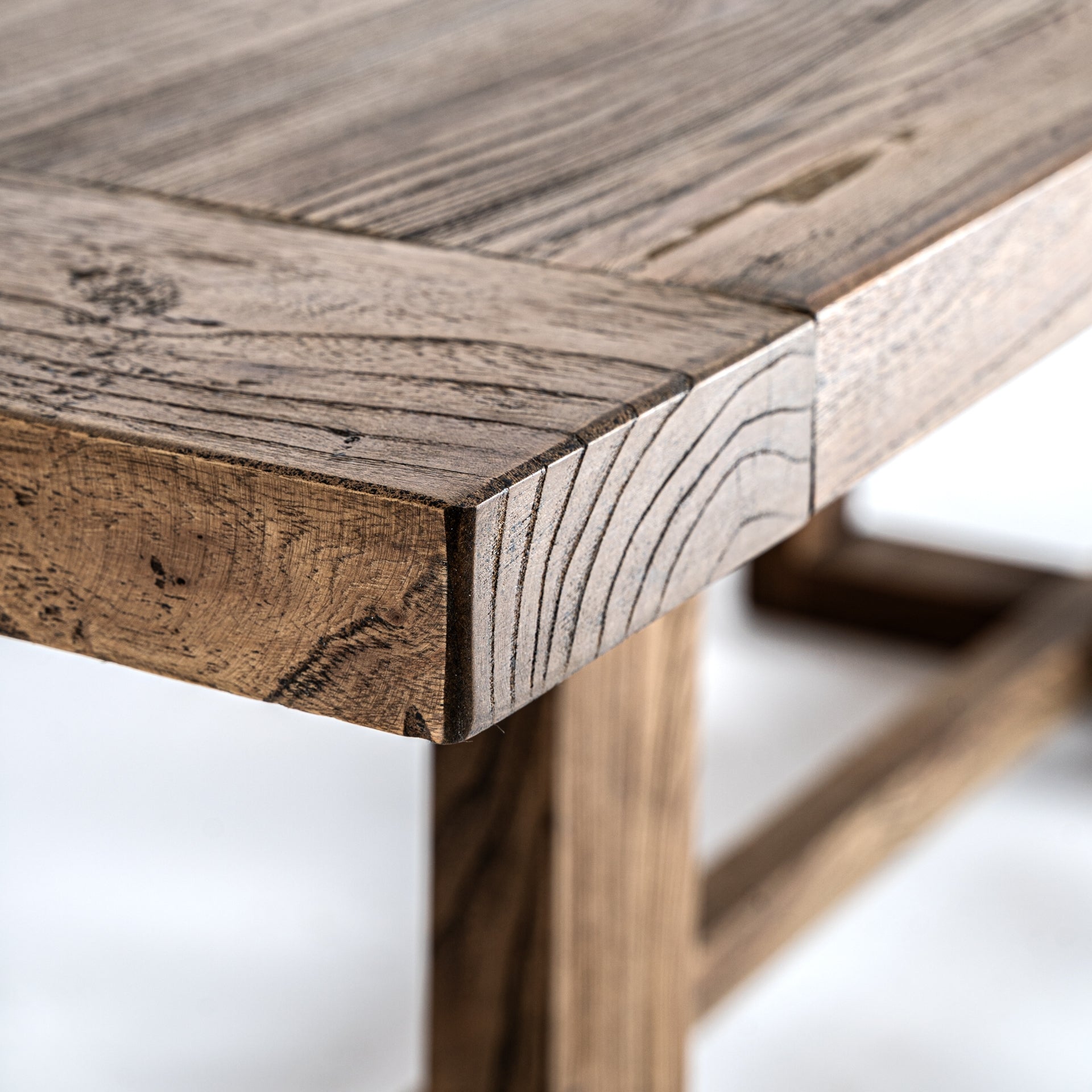 Table de salle à manger rectangulaire bois d'orme 220 cm | VICAL Norvik | REMO-HOME, mobilier design et décoration d'intérieur