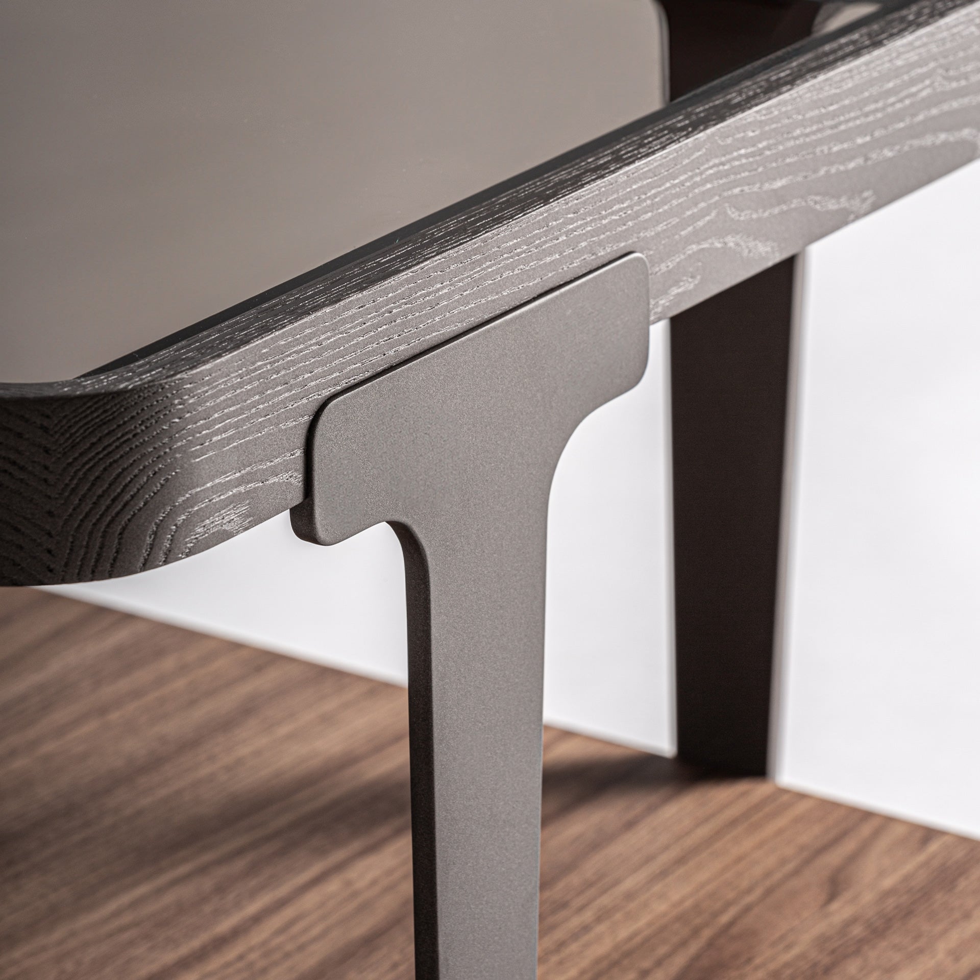 Table salon teck carrée bois de frêne | VICAL Gehofen | REMO-HOME, mobilier design et décoration d'intérieur