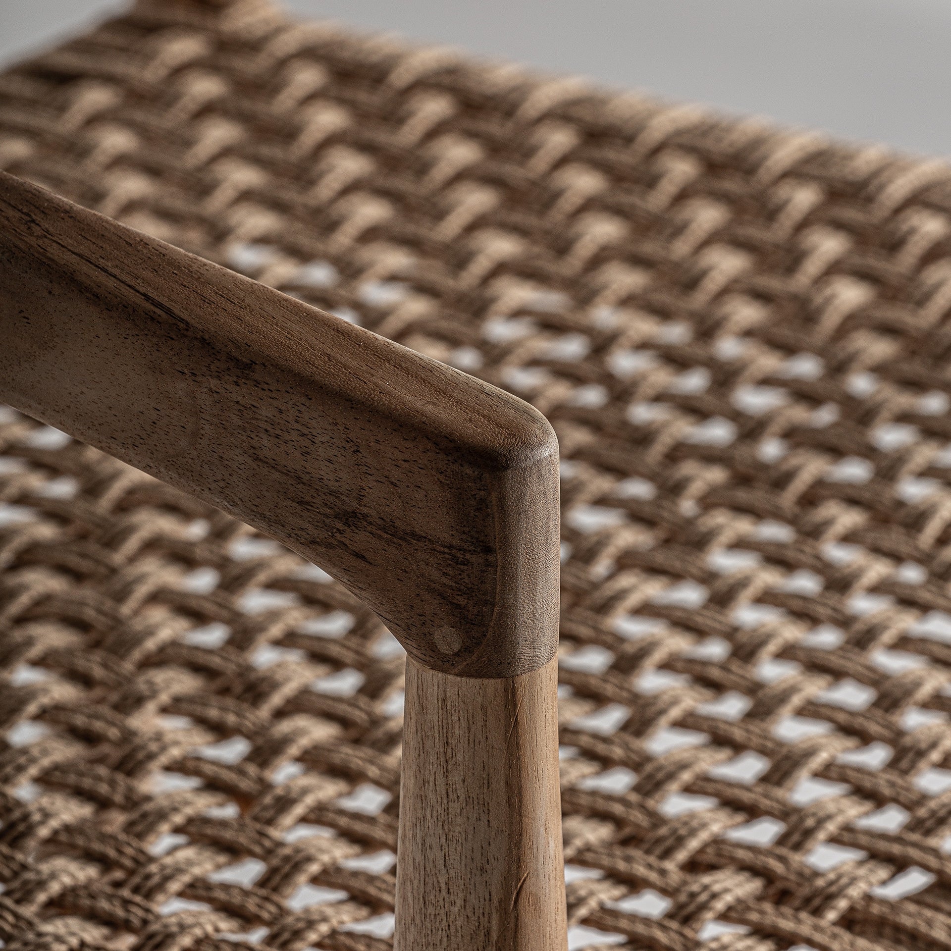 Tabouret de bar large teck et fibre naturelle | VICAL Caen | REMO-HOME, mobilier design et décoration d'intérieur