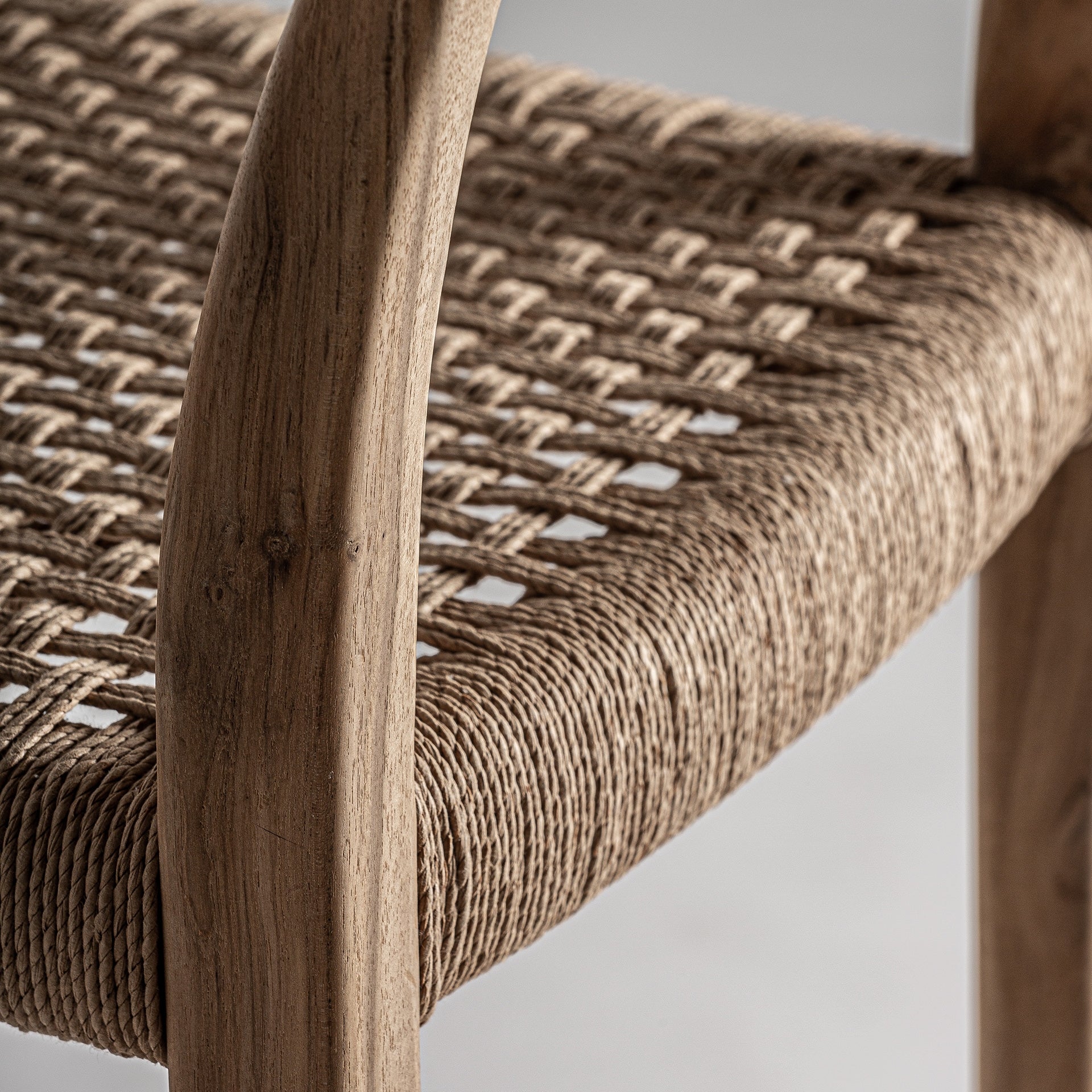 Tabouret de bar teck massif et tressage naturel | VICAL Caen | REMO-HOME, mobilier design et décoration d'intérieur