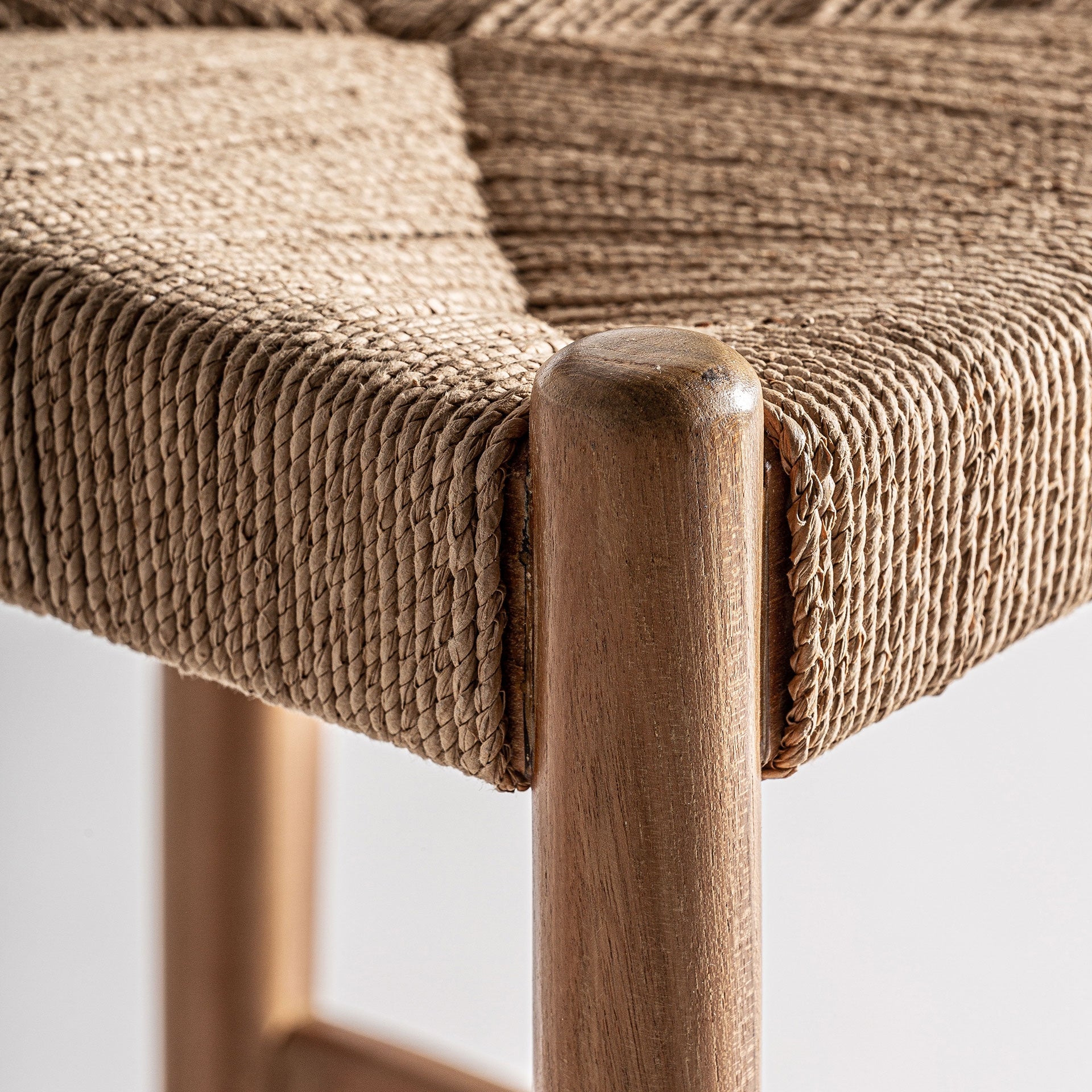 Tabouret de bar teck naturel et assise chanvre | VICAL Agia | REMO-HOME, mobilier design et décoration d'intérieur