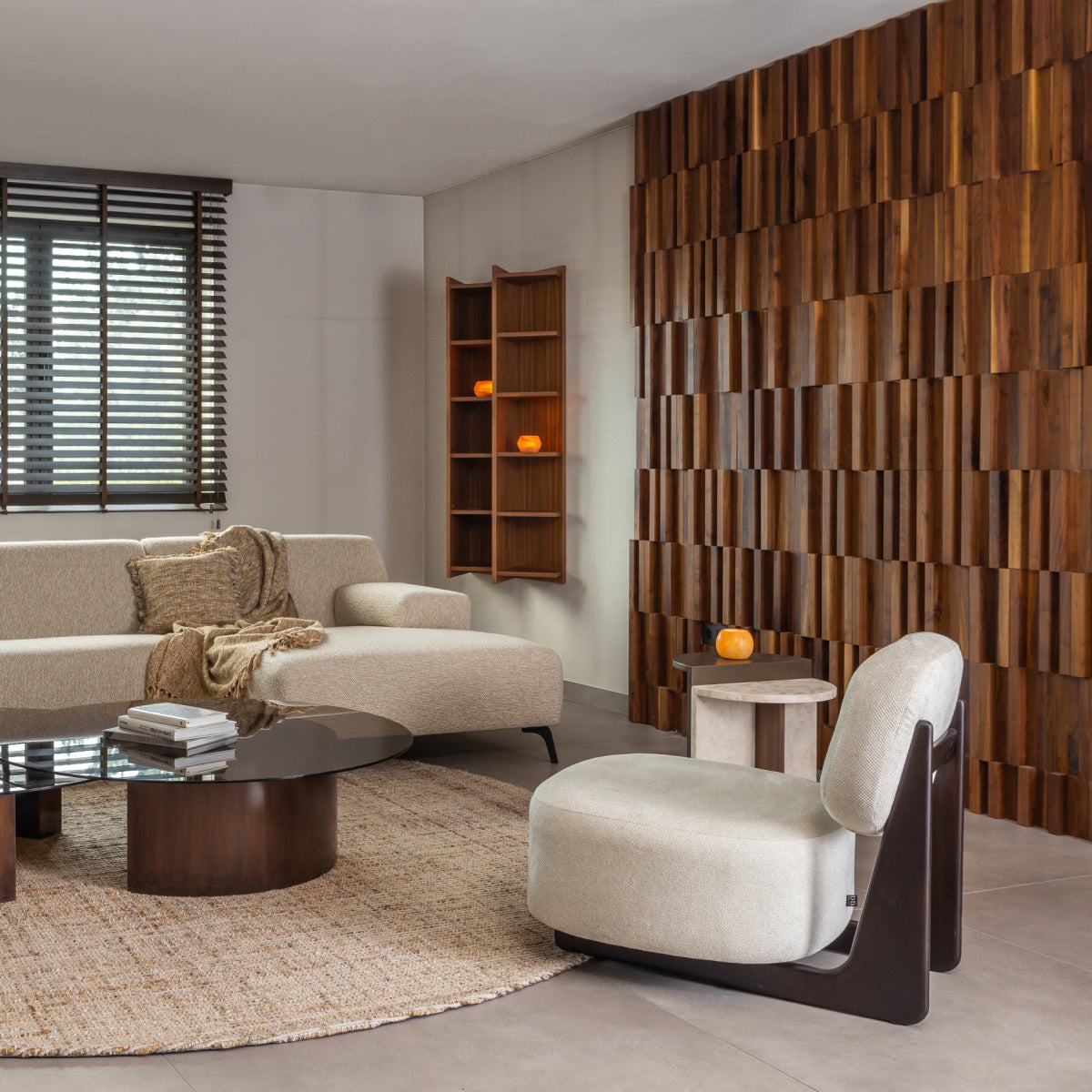 Fauteuil d'appoint en tissu vert | Dôme Deco Tate