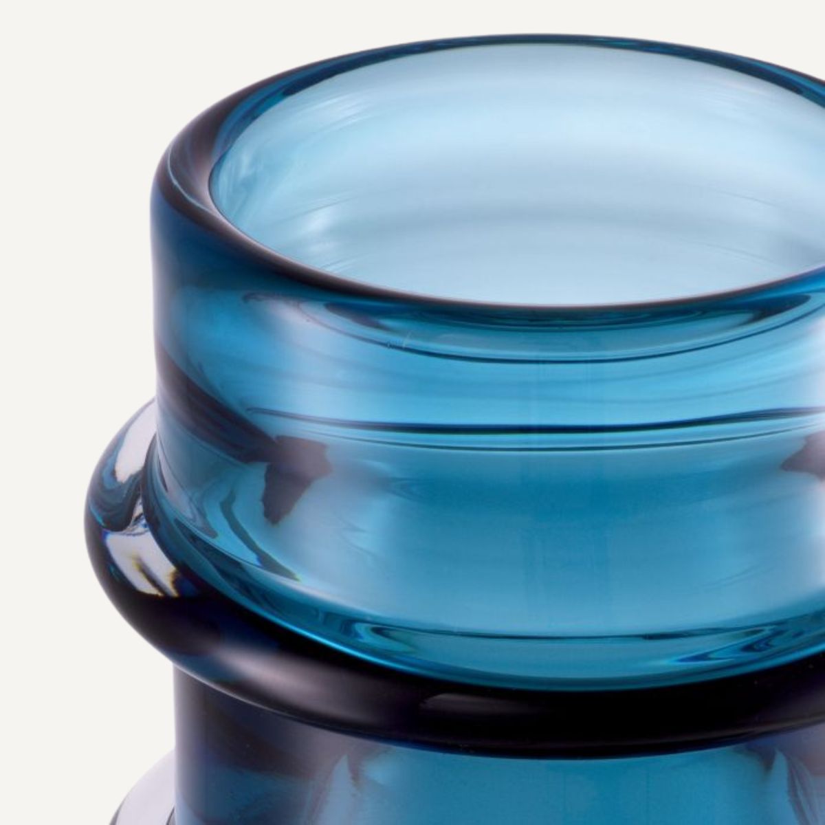 Vase en verre soufflé bleu | Eichholtz Bloom | REMO-HOME, mobilier et décoration d'intérieur