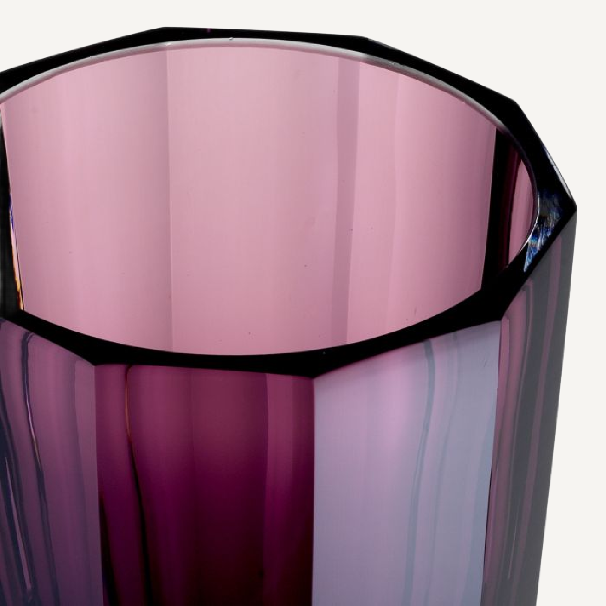 Vase en verre soufflé violet | Eichholtz Chavez L | REMO-HOME, mobilier et décoration d'intérieur