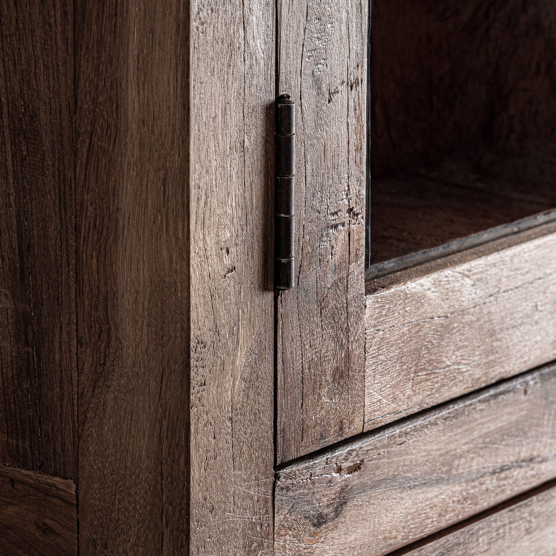 Vitrine haute en bois récupéré | VICAL Selby | REMO-HOME, mobilier design et décoration d'intérieur