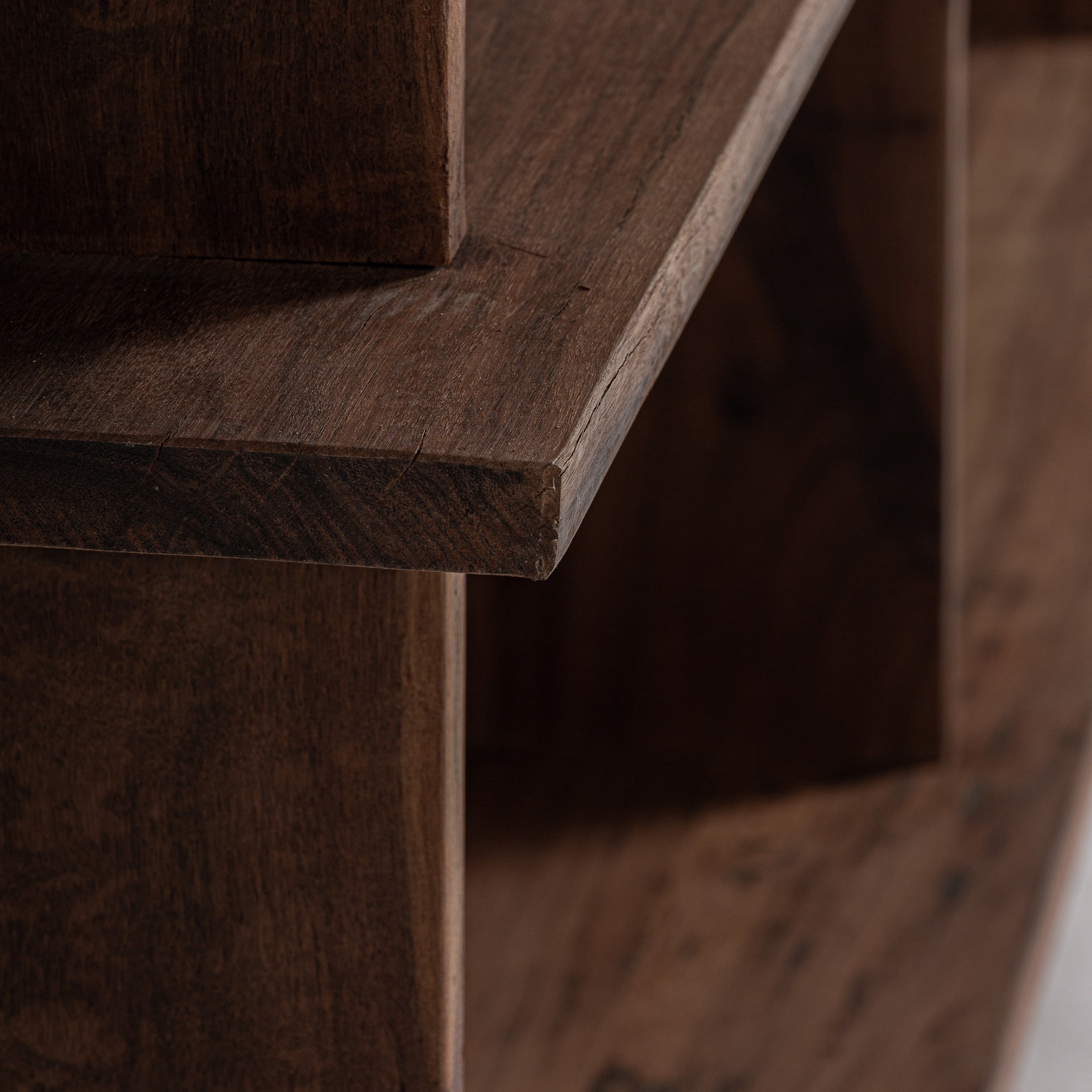 Étagère Modulaire Marron 200cm | VICAL Brutalist | REMO-HOME, mobilier design et décoration d'intérieur