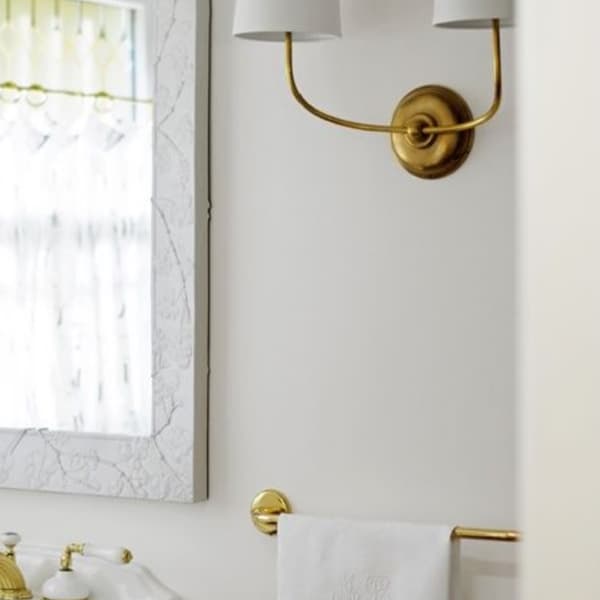 Applique murale Vendome Double Brass Finition antique | Andrew Martin - vue de détail | REMO-HOME