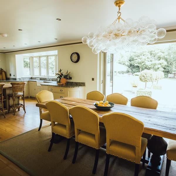 Chaise sur mesure Bacall Sur mesure | Andrew Martin - vue de détail | REMO-HOME