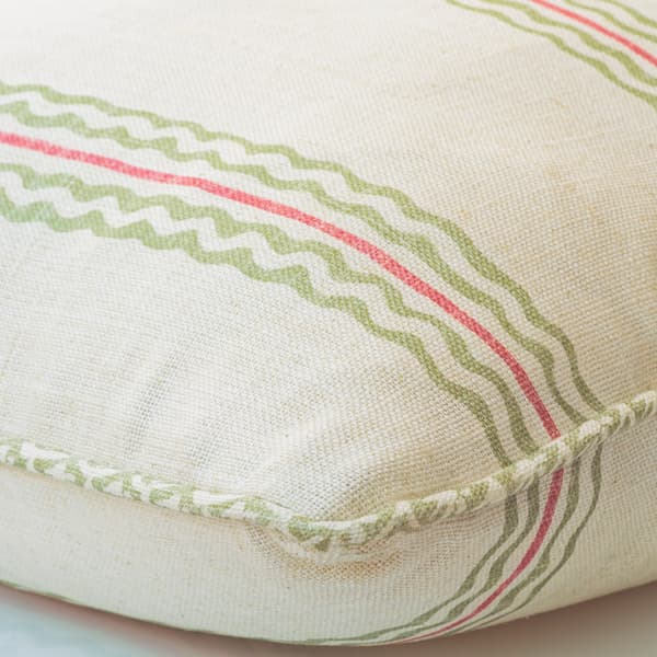 Coussin décoratif Rhubarb Fennel Plumes durables | Andrew Martin - vue de détail | REMO-HOME