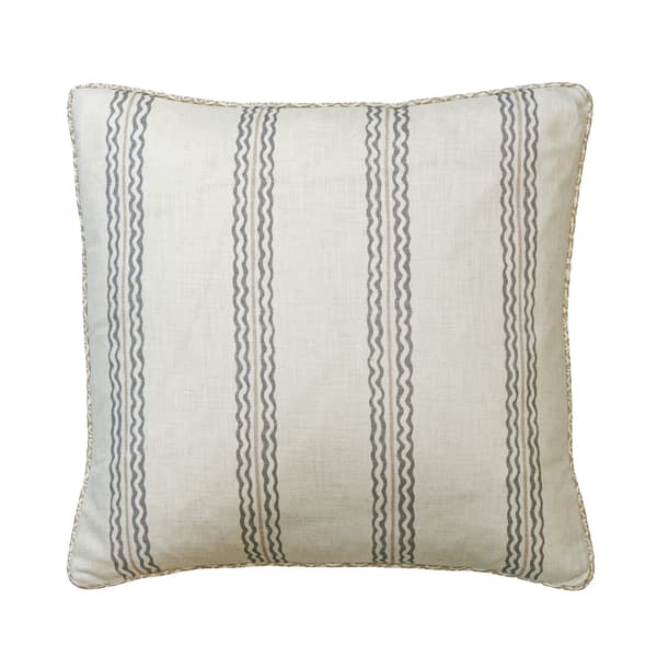 Coussin décoratif Rhubarb Cloud Plumes durables | Andrew Martin - vue principale | REMO-HOME