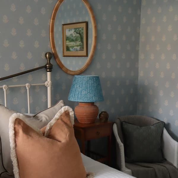 Papier peint Cow Parsley Sky | Andrew Martin - vue de détail | REMO-HOME