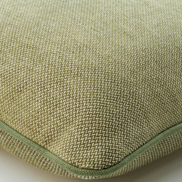 Coussin décoratif Bomore Primavera Plumes durables | Andrew Martin - vue de détail | REMO-HOME