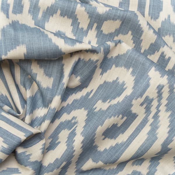 Tissu d'ameublement Otter Denim | Andrew Martin - vue de détail | REMO-HOME