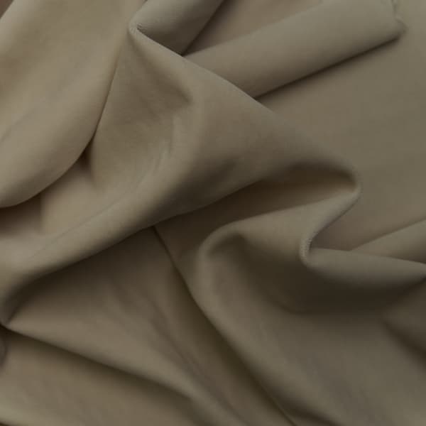 Tissu d'ameublement Medici Warm Grey | Andrew Martin - vue de détail | REMO-HOME