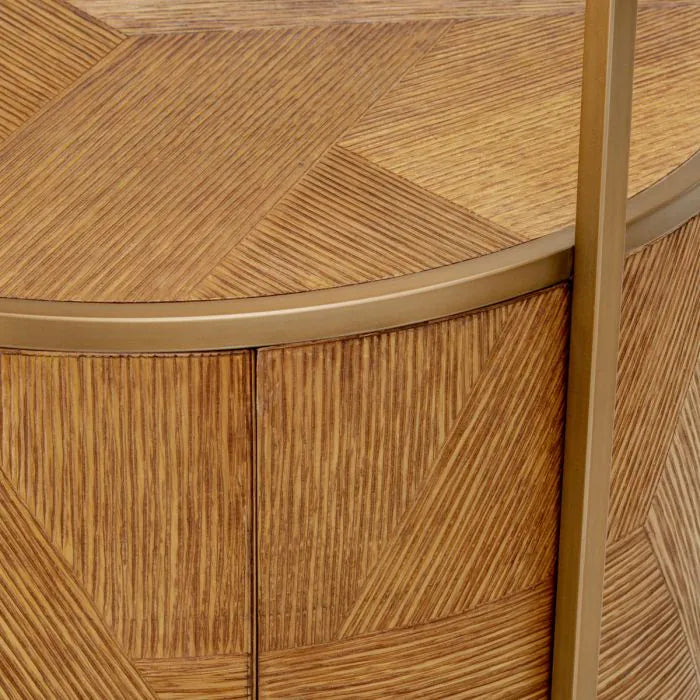 Table de chevet en chêne sculpté, laiton et verre | Eichholtz Velutto