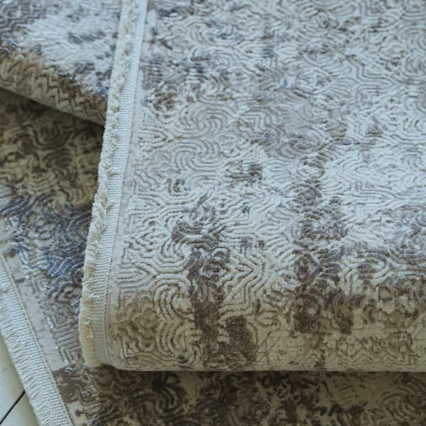 Tapis persan Karim | Andrew Martin - vue de détail | REMO-HOME