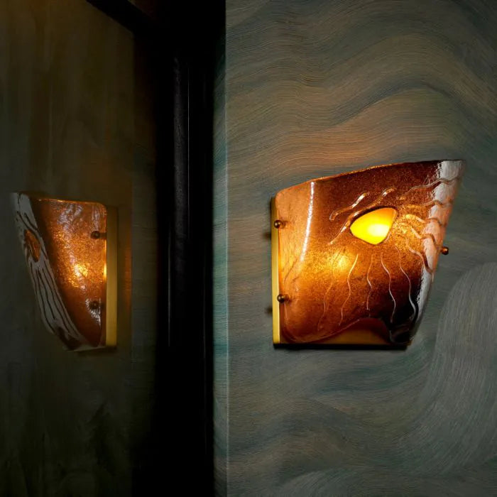 Applique murale en laiton et verre fumé | Eichholtz Orlandis