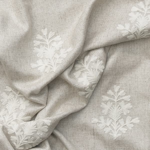 Tissu d'ameublement Alba Ivory | Andrew Martin - vue principale | REMO-HOME