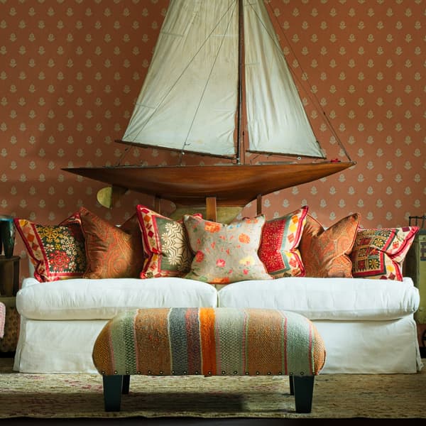 Pouf et tabouret Constantine Sur mesure | Andrew Martin - vue de détail | REMO-HOME