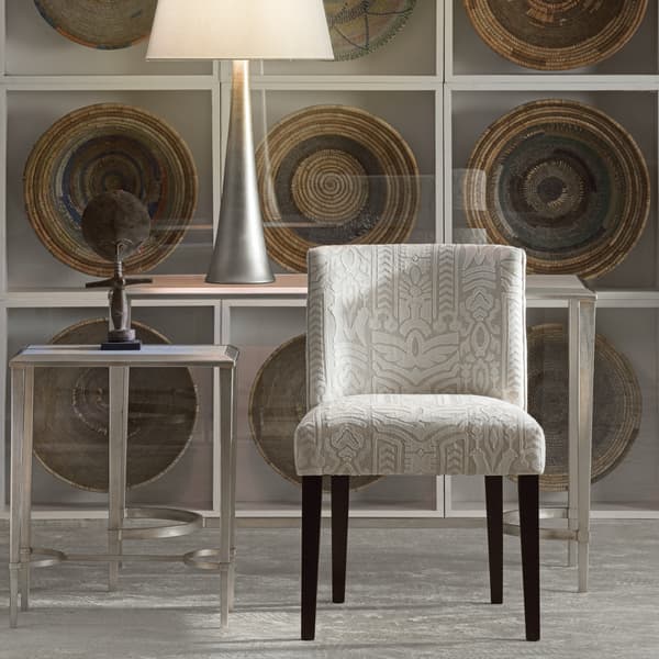 Tissu d'ameublement Totem Ivory | Andrew Martin - vue de détail | REMO-HOME