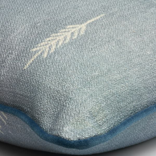 Coussin d'extérieur Azorus Denim Outdoor Fibre creuse | Andrew Martin - vue de détail | REMO-HOME