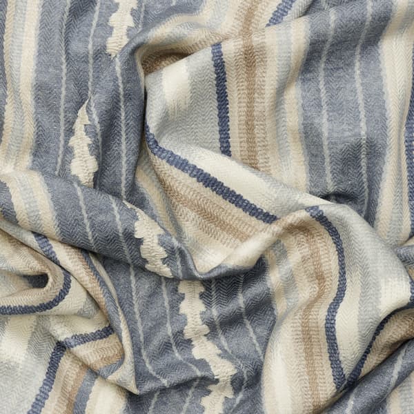 Tissu d'ameublement Nineveh Denim | Andrew Martin - vue de détail | REMO-HOME