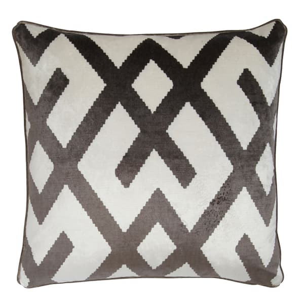 Coussin décoratif Fitzroy Grey Plumes durables | Andrew Martin - vue principale | REMO-HOME