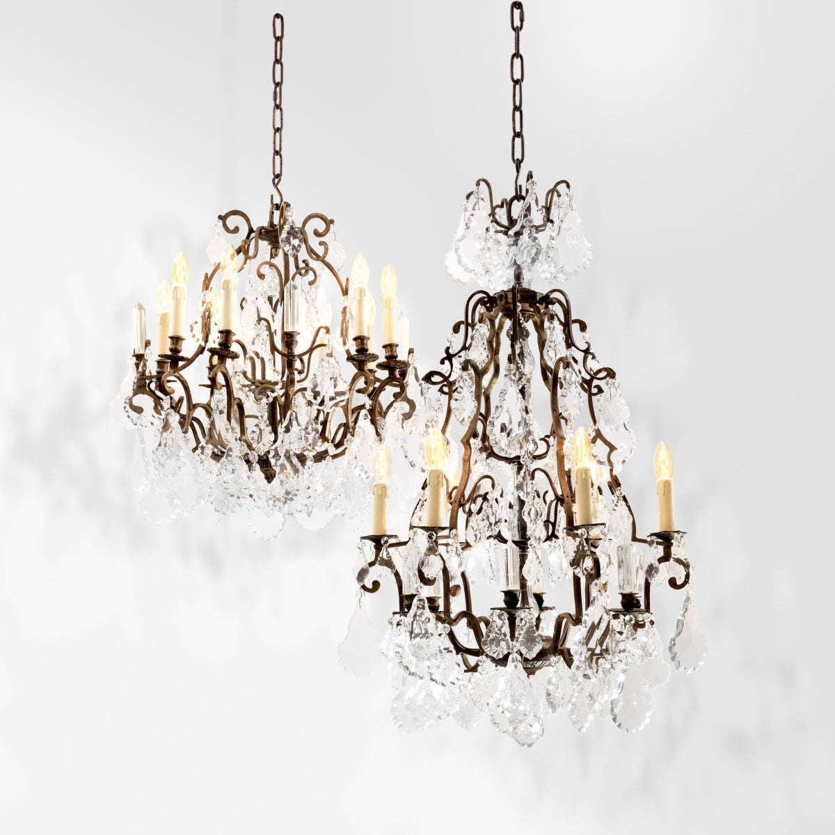 Lustre en cristal et métal doré | Eichholtz Château De Wideville - vue de détail | REMO-HOME