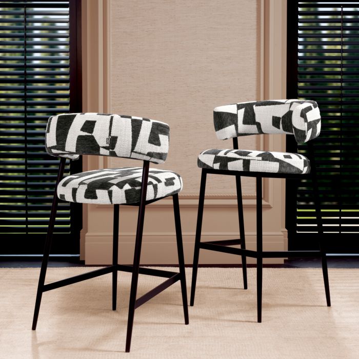 Chaise de comptoir en tissu noir et blanc | Eichholtz Folsom