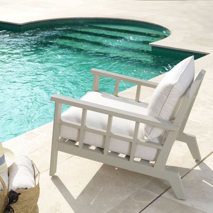 Fauteuil d'extérieur en métal sable | Eichholtz Cap-Ferrat