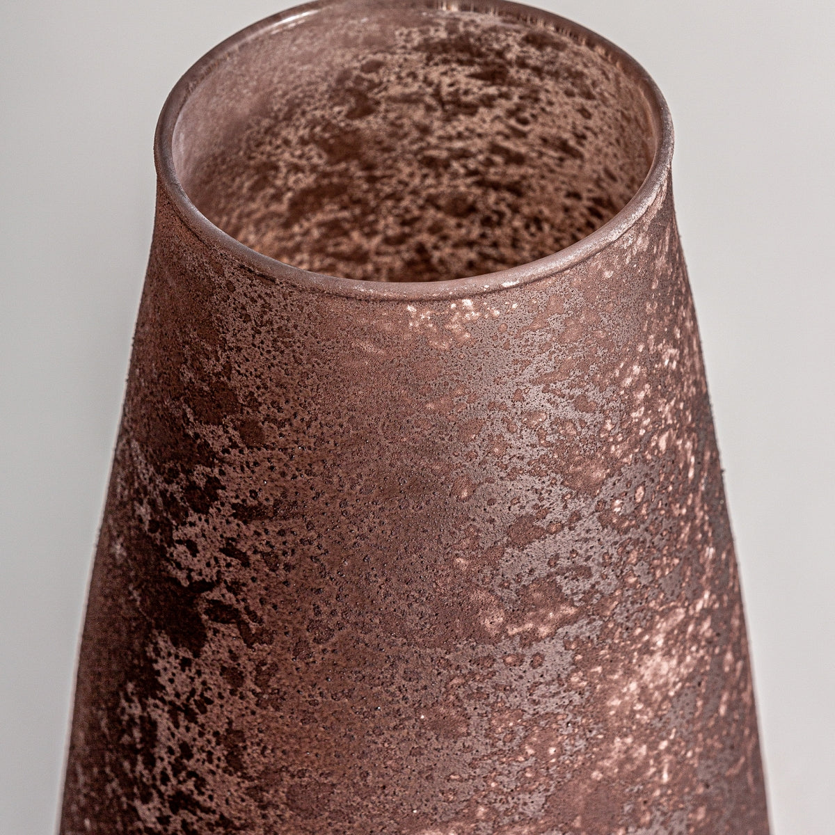 Vase en verre marron | VICAL Gieler | REMO, mobilier et décoration d'intérieur