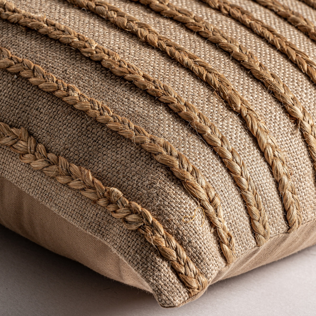 Coussin carré en jute beige | Vical Dalk | REMO, mobilier et décoration d'intérieur