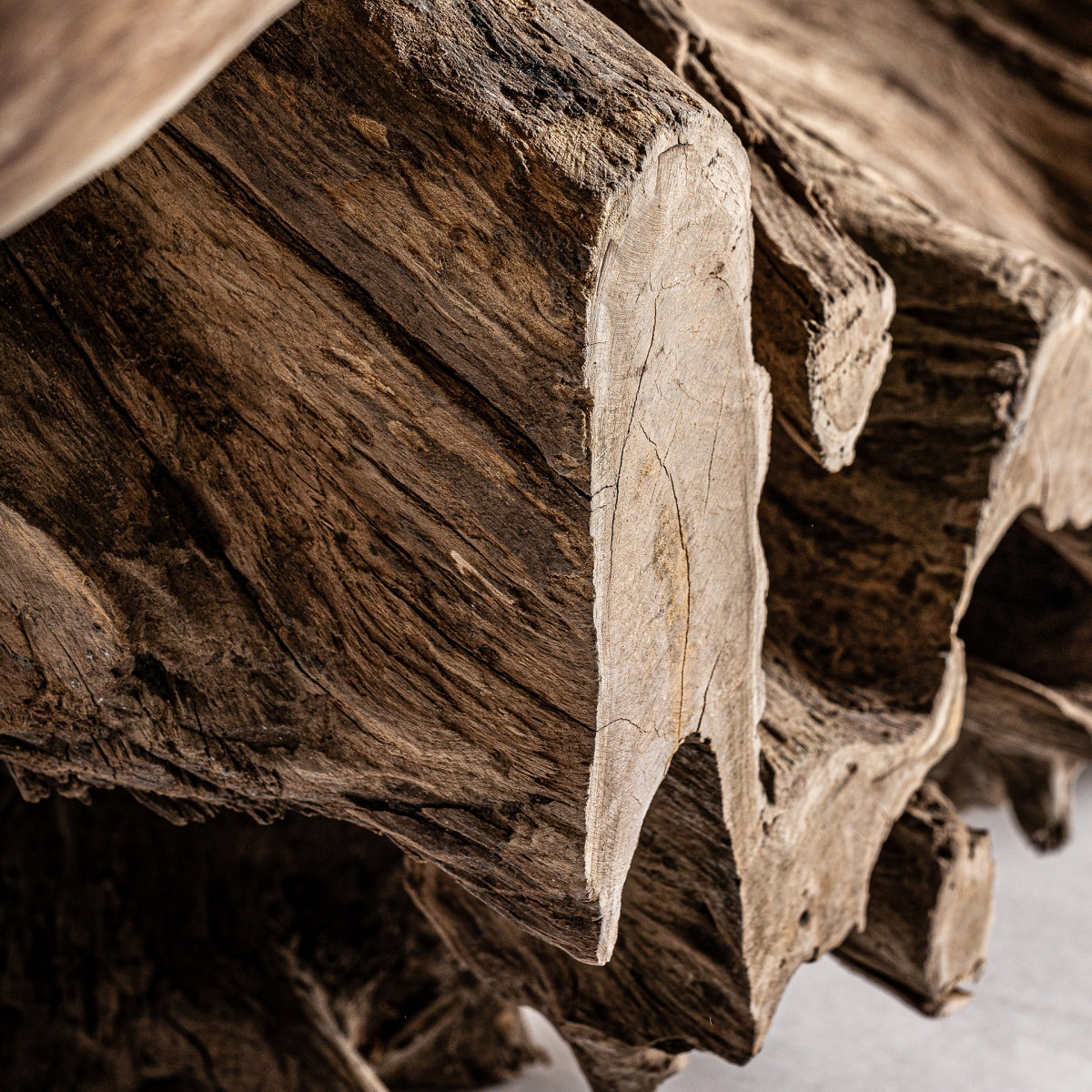 Table basse en bois de suar | VICAL Kanye | REMO, mobilier et décoration d'intérieur