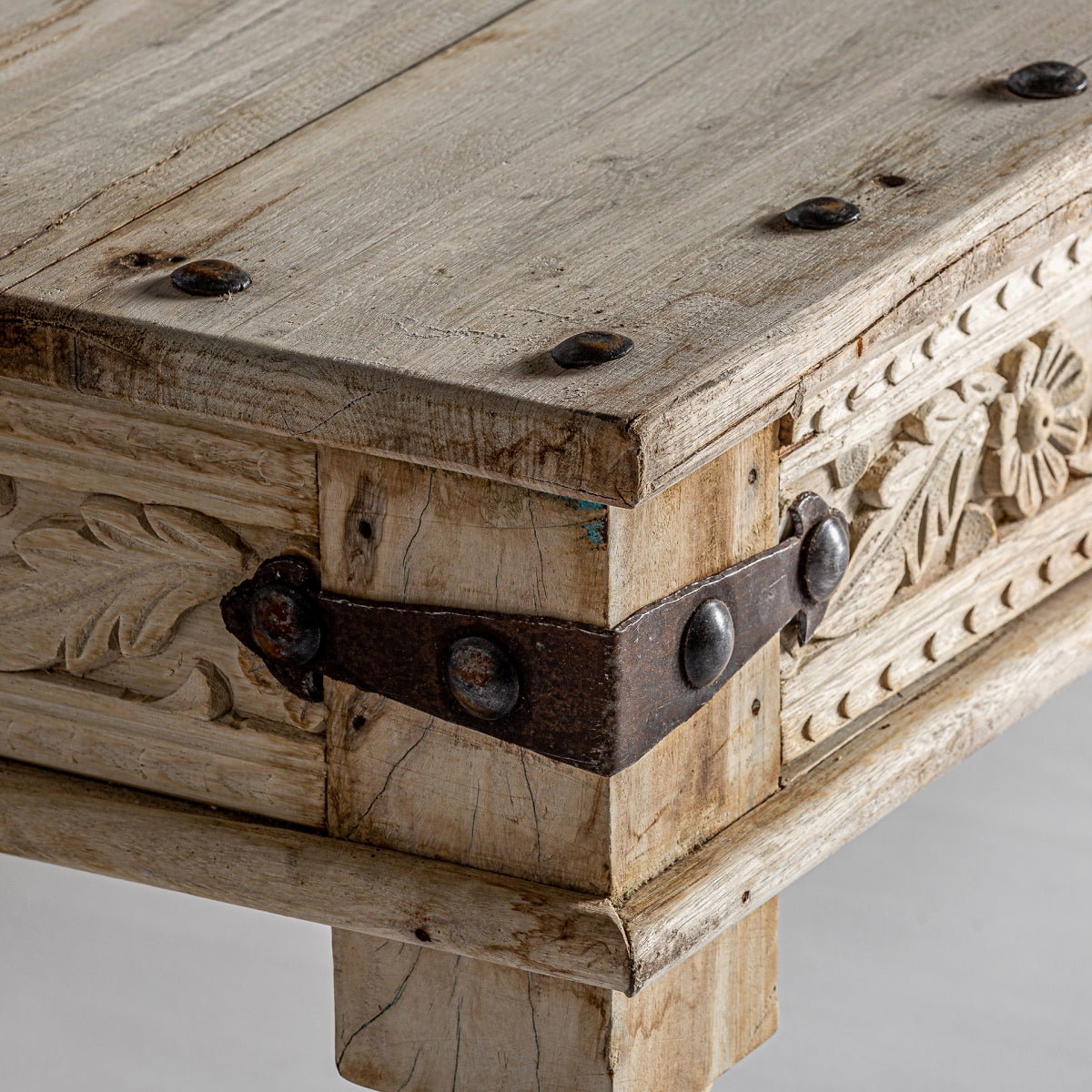 Table basse en manguier crème | VICAL Chizhia | REMO, mobilier et décoration d'intérieur