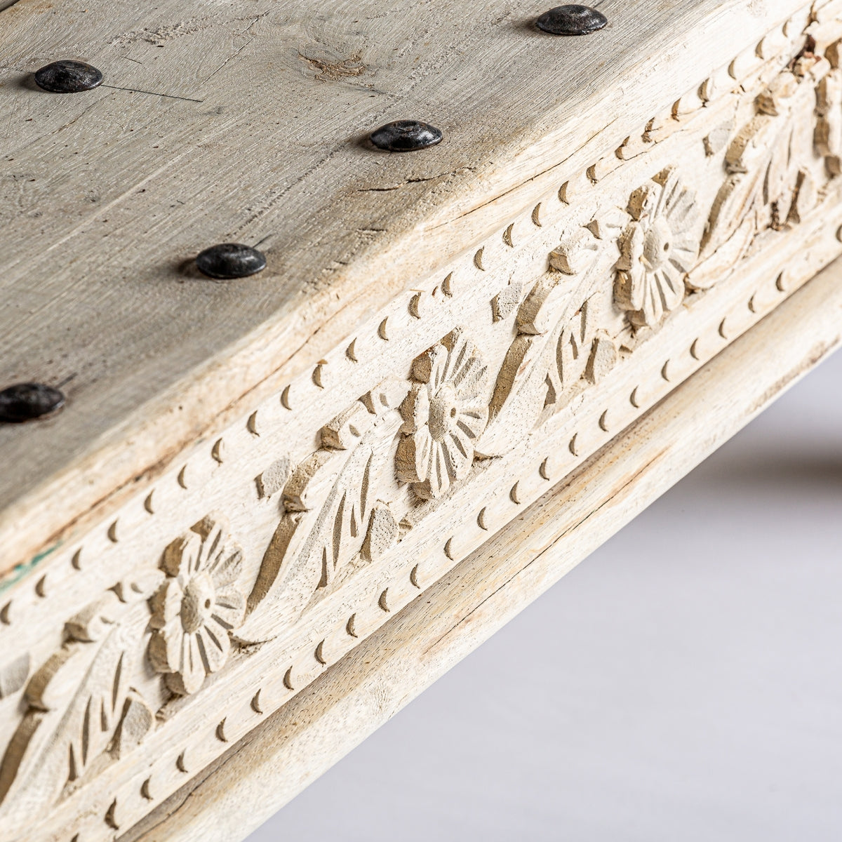 Table basse en manguier crème | VICAL Chizhia | REMO, mobilier et décoration d'intérieur