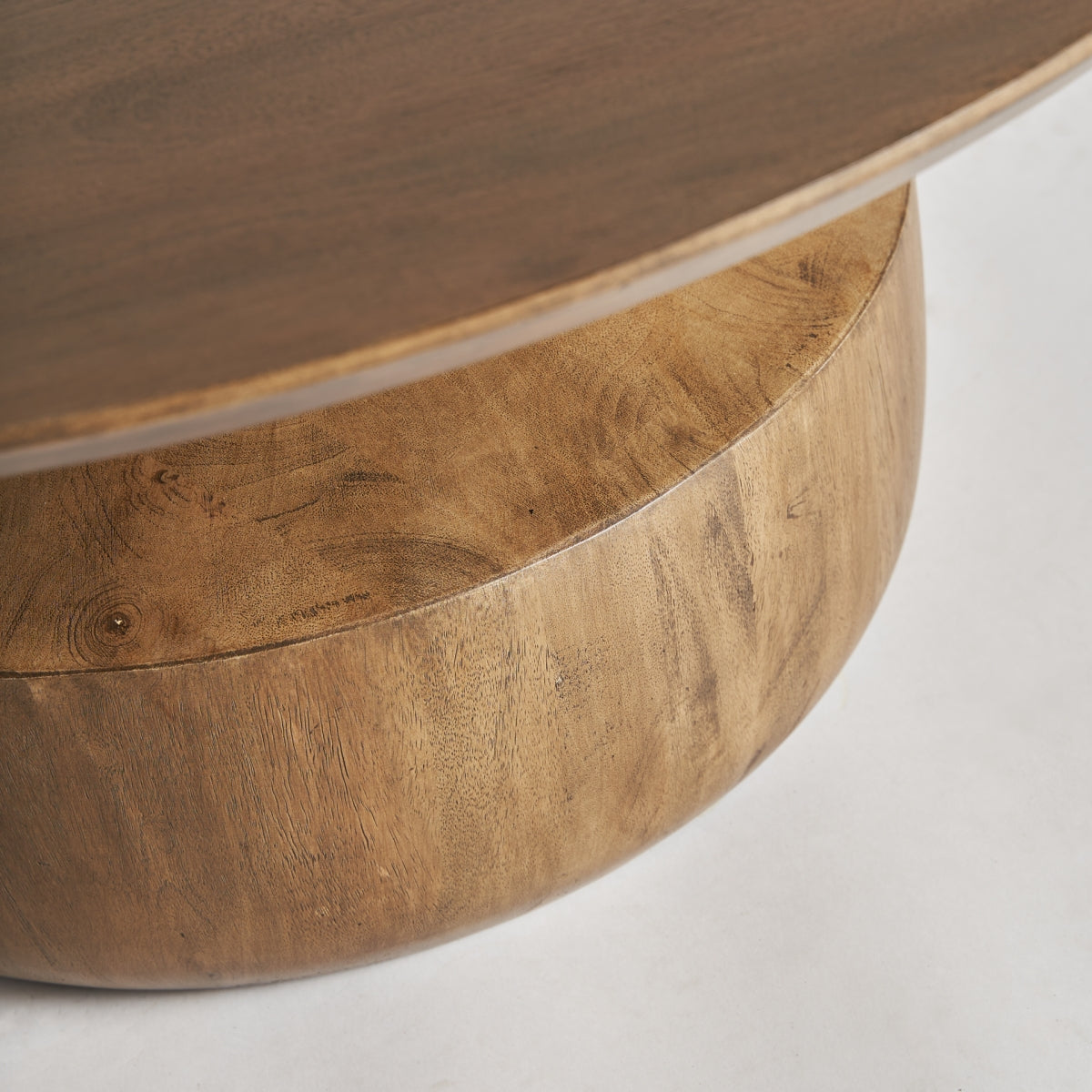 Table basse en manguier | VICAL Beaune | REMO, mobilier et décoration d'intérieur