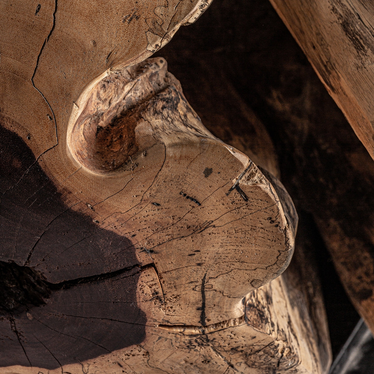 Table basse en bois de tamarinier | VICAL Dharm | REMO, mobilier et décoration d'intérieur