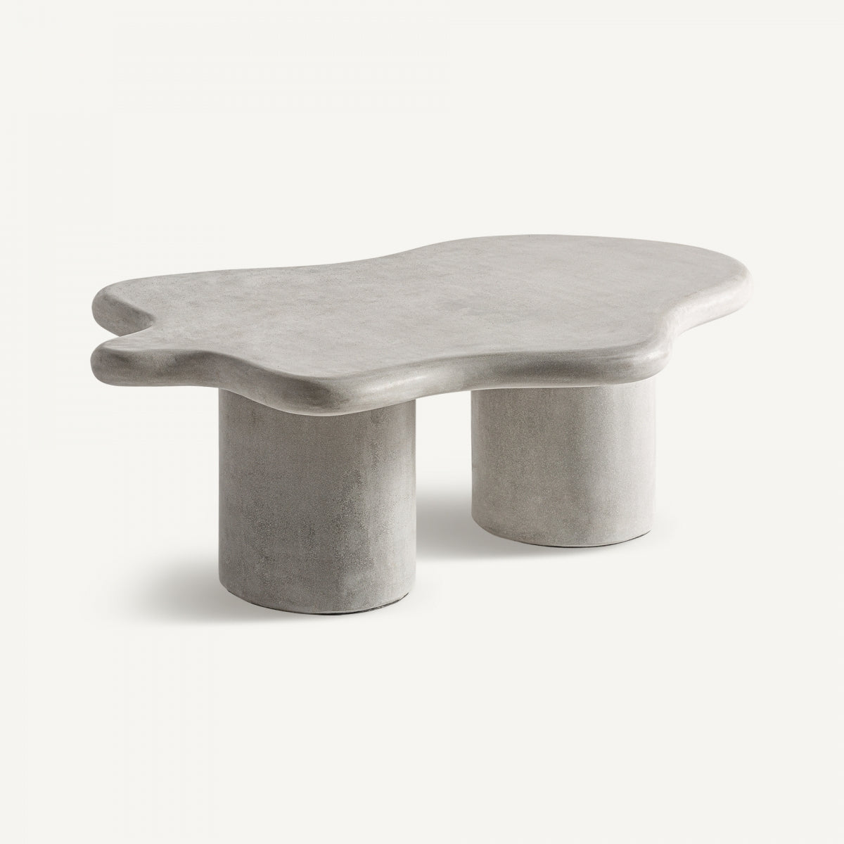 Table basse organique en ciment gris | VICAL Vytina | REMO, mobilier et décoration d'intérieur