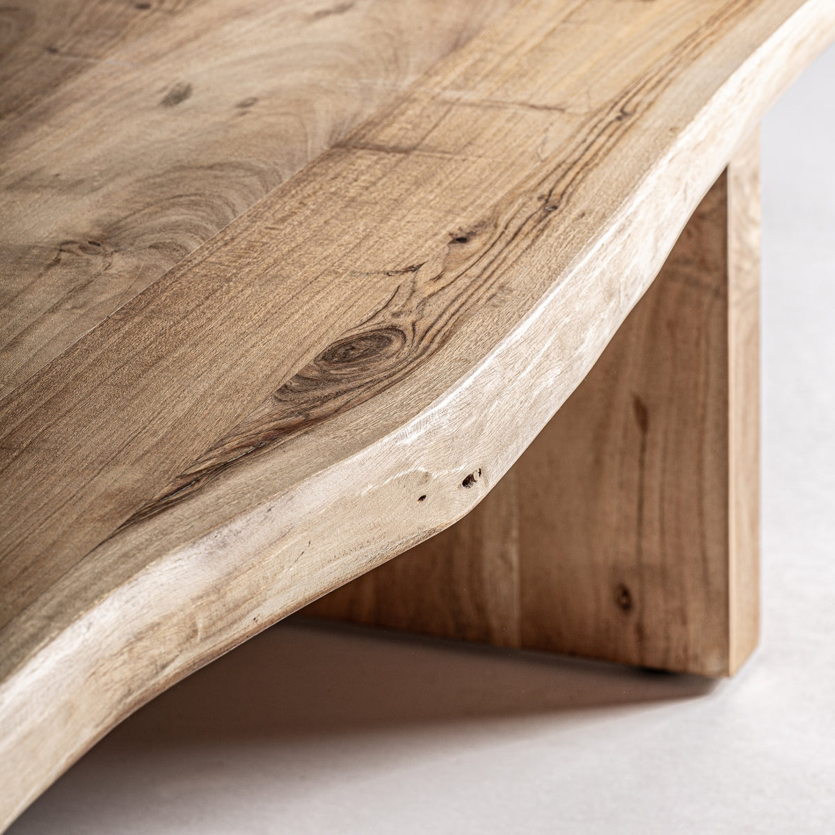 Table basse en bois d'acacia | VIDAL Lewes | REMO, mobilier et décoration d'intérieur