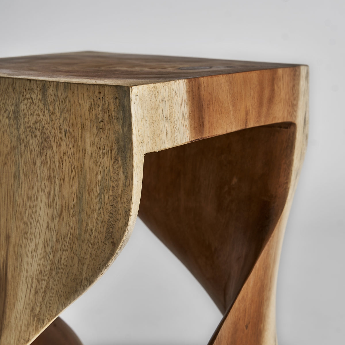 Table d'appoint en bois d'acacia | VICAL Maun | REMO, mobilier et décoration d'intérieur