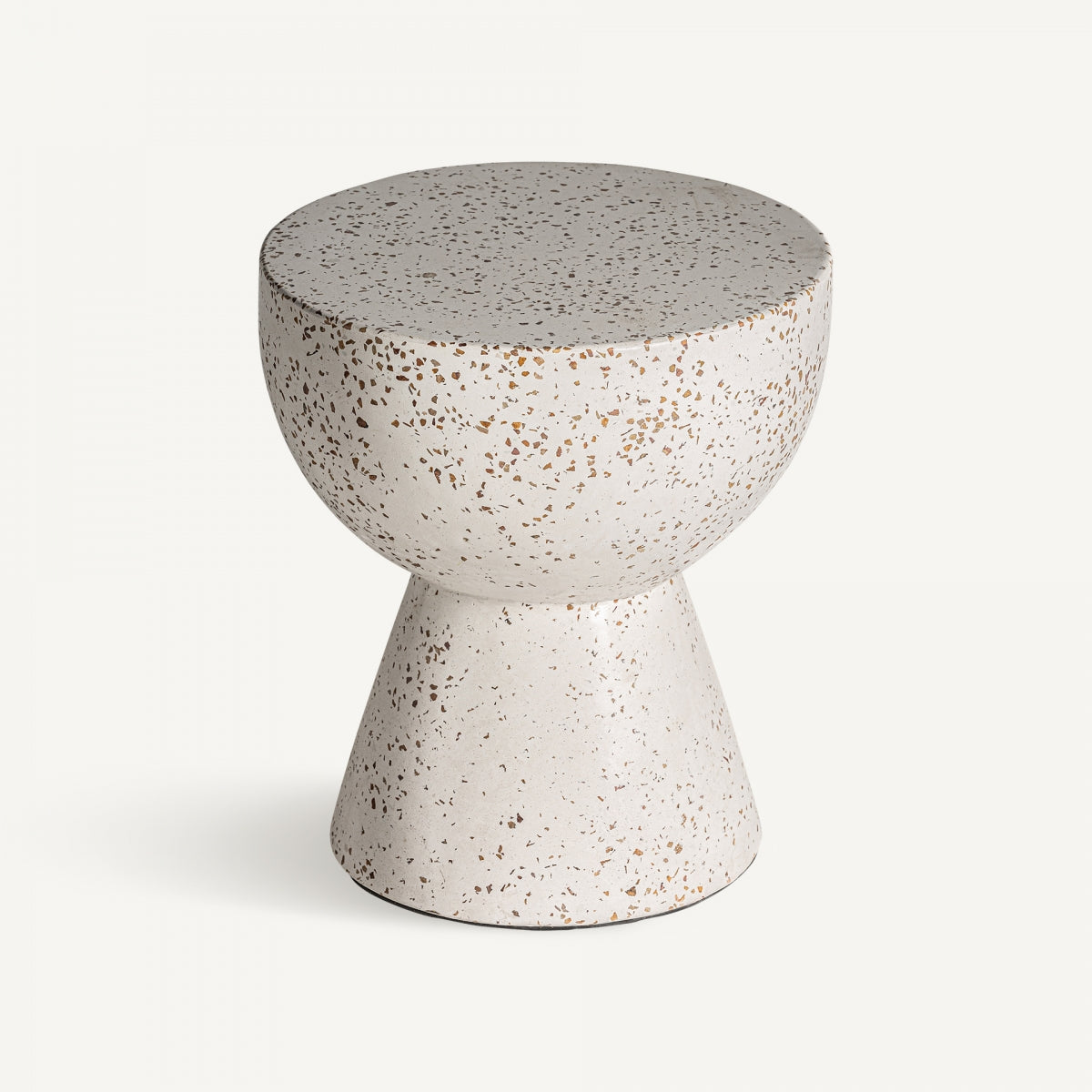 Table d'appoint en terrazzo blanc | VICAL Albenga | REMO, mobilier et décoration d'intérieur