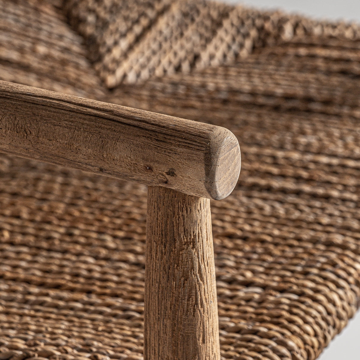 Chaise de salle à manger en teck et fibre naturelle | VICAL Manhula | REMO, mobilier et décoration d'intérieur