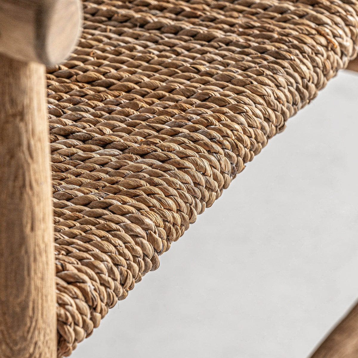 Chaise de salle à manger en teck et fibre naturelle | VICAL Manhula | REMO, mobilier et décoration d'intérieur