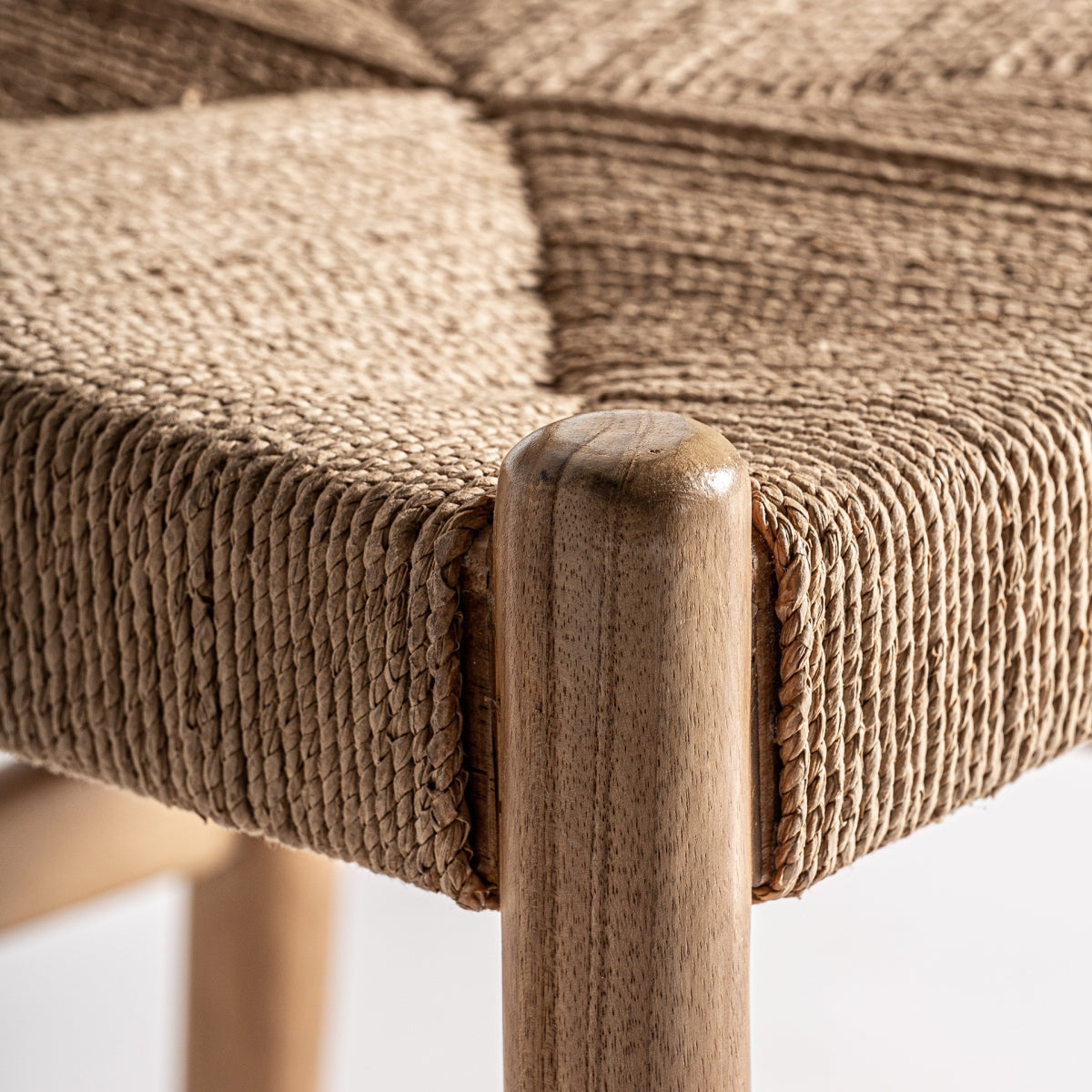 Chaise de salle à manger en bois et fibre de chanvre | VICAL Agia | REMO, mobilier et décoration d'intérieur