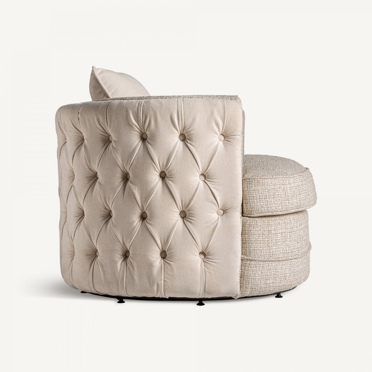 Fauteuil pivotant en tissu sable | VICAL Galtur | REMO, mobilier et décoration d'intérieur