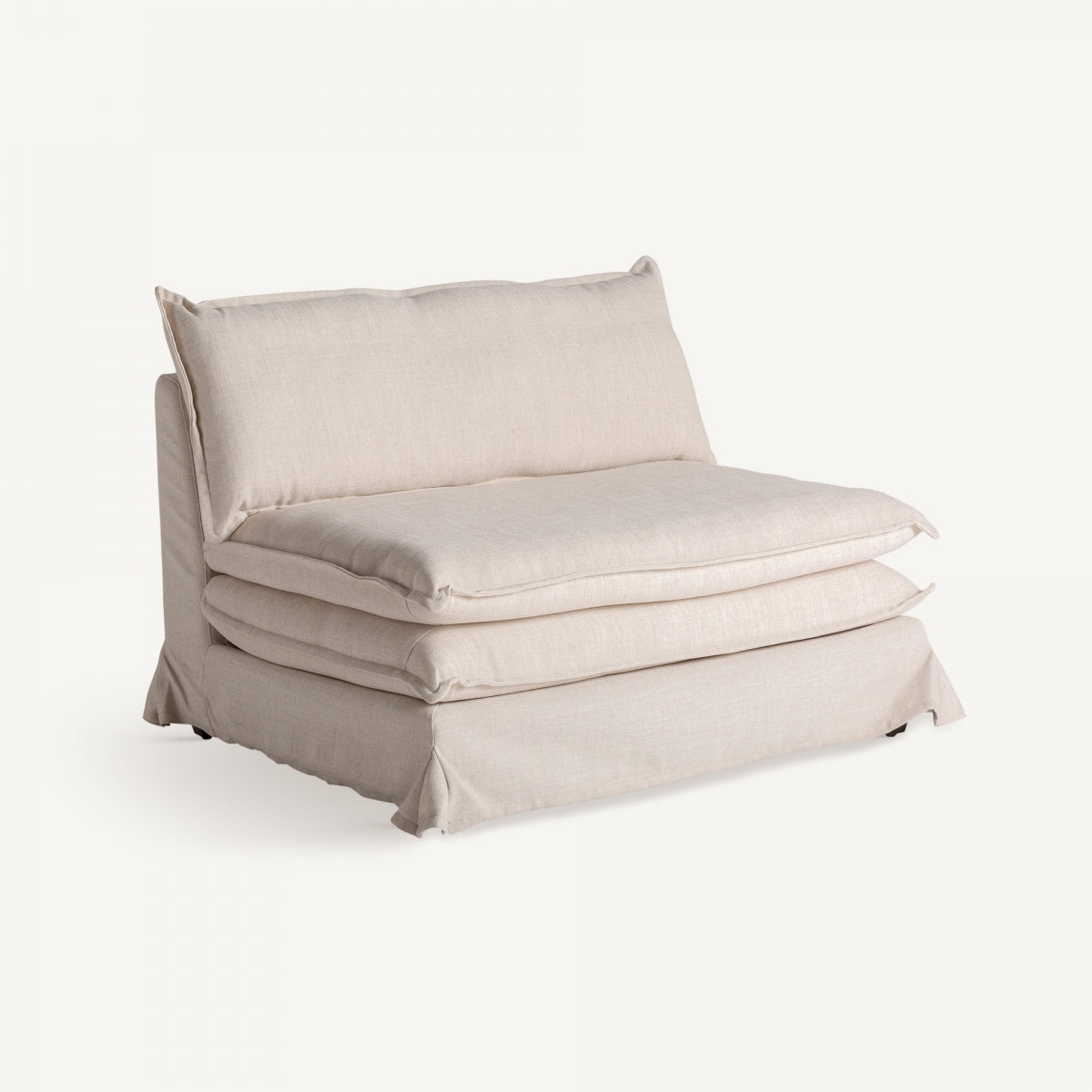 Fauteuil en tissu blanc cassé | VICAL Ospizio | REMO, mobilier et décoration d'intérieur