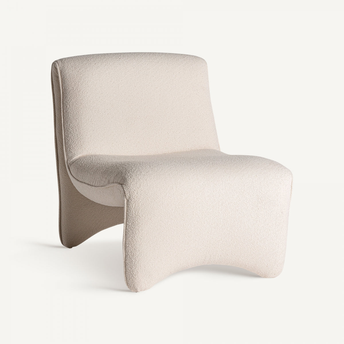 Fauteuil en tissu blanc cassé | VICAL Asberg | REMO, mobilier et décoration d'intérieur