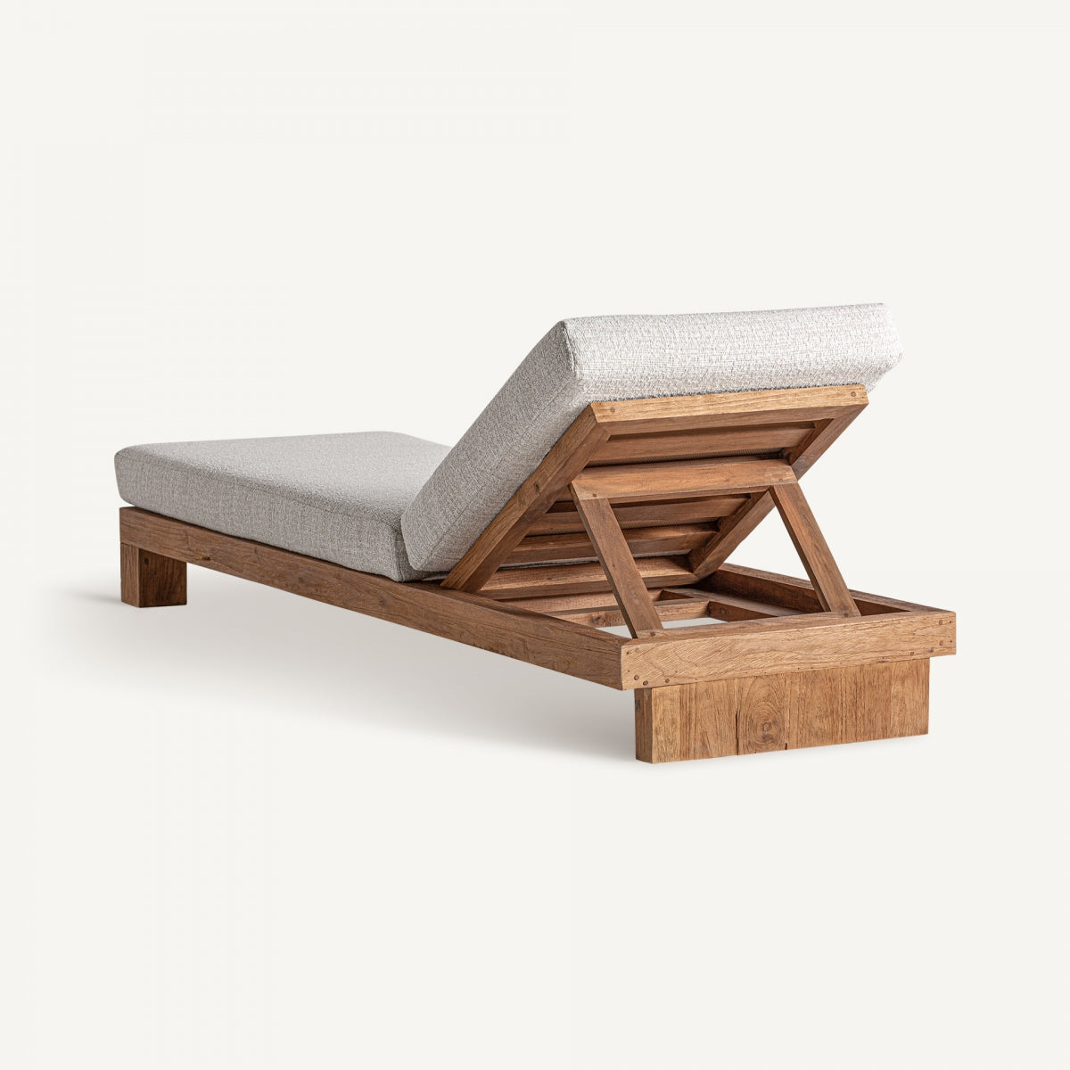 Chaise longue en tissu blanc cassé | VICAL Trena | REMO, mobilier et décoration d'intérieur