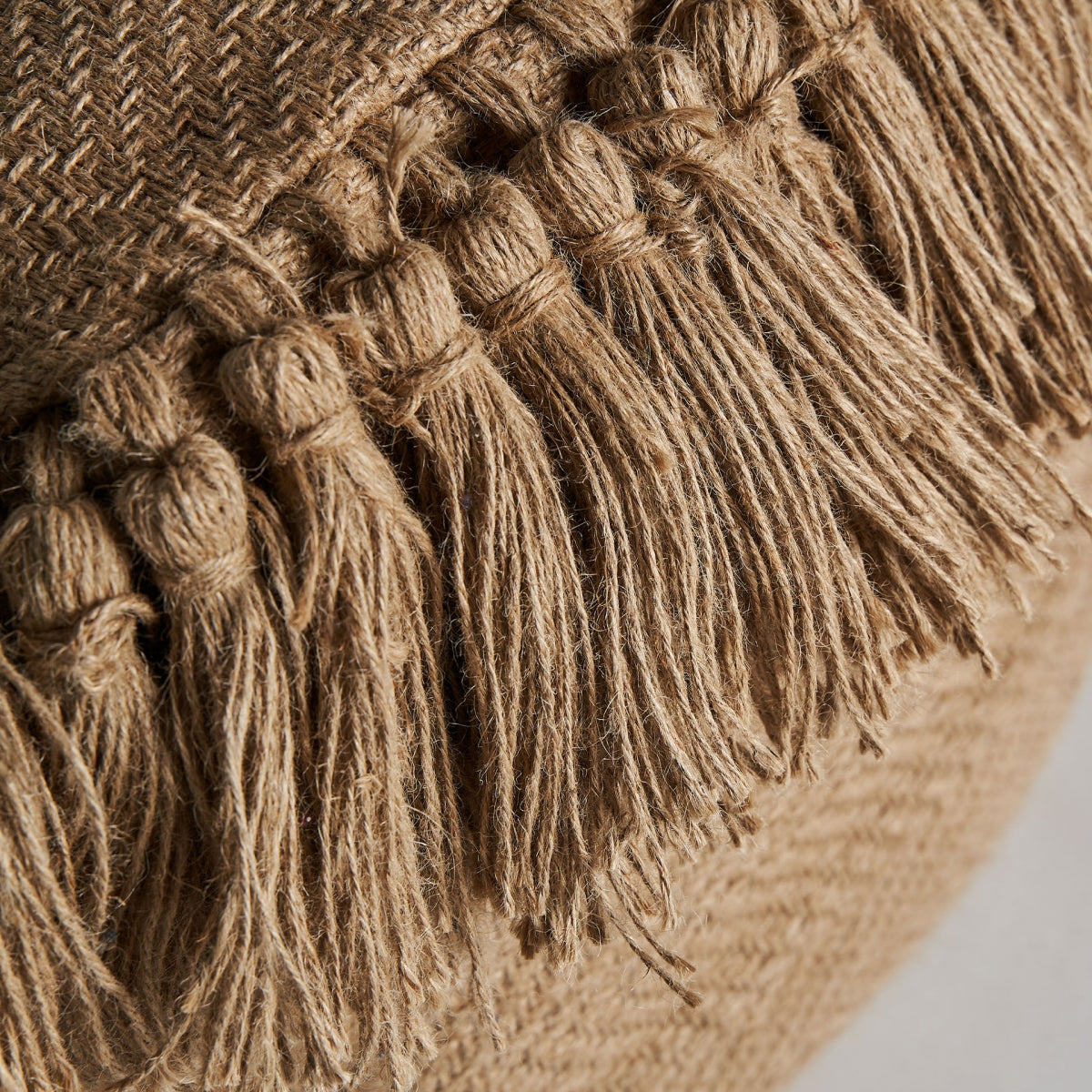 Pouf rond en jute | Vical Bassaluzo | REMO, mobilier et décoration d'intérieur