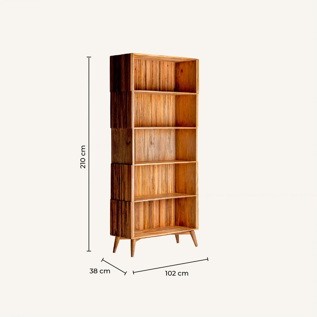 Bibliothèque en manguier clair plissé | Vical Wood | REMO, mobilier et décoration d'intérieur